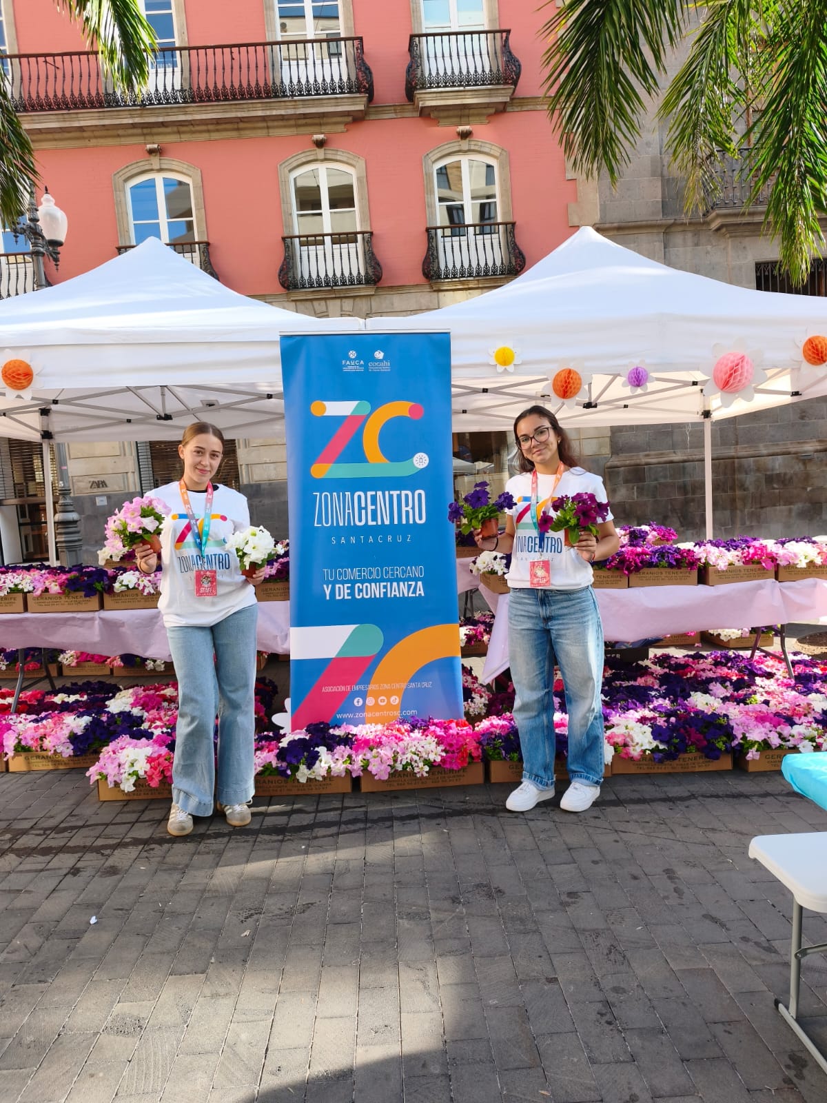 DÍA E LA MADRE ZONA CENTRO PAÍS DE LAS FLORES REPARTO ACTIVIDADES AYUNTAMIENTO SANTA CRUZ
